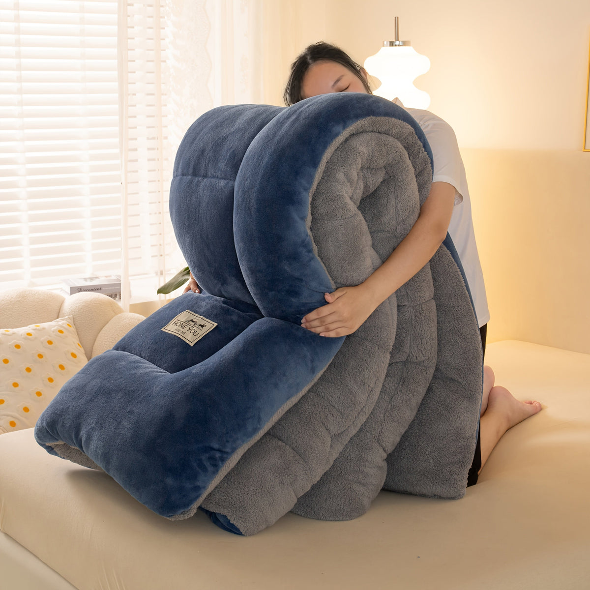 Double-Sided Lamb Fleece Comforter — Dulune