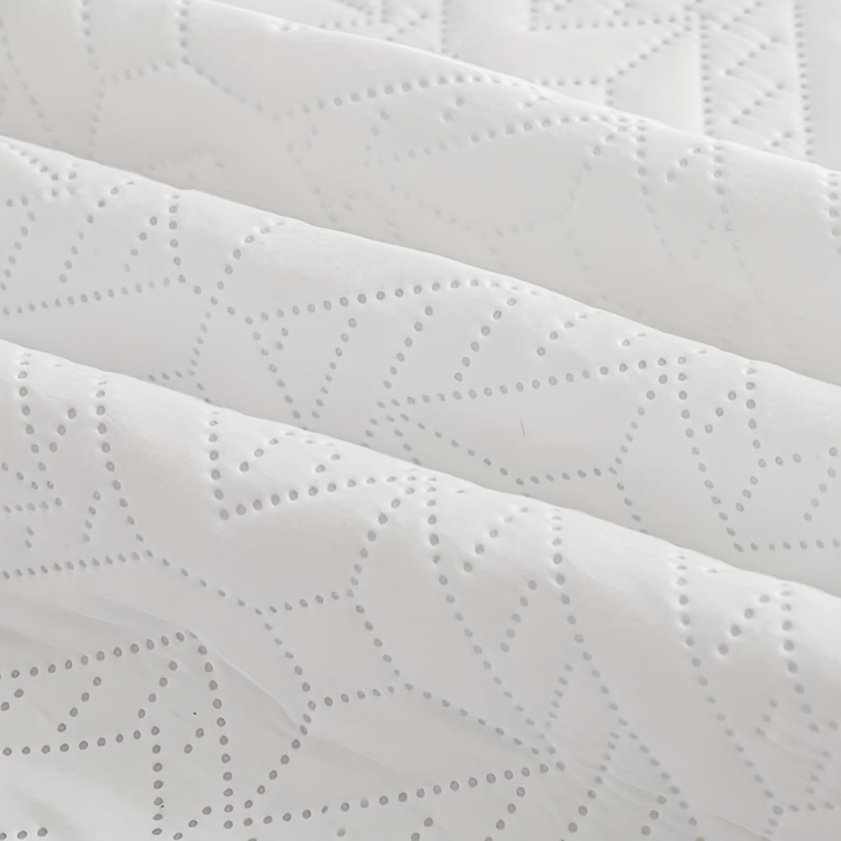 Herringbone Ruffled Microfiber Bedspread — Dulune