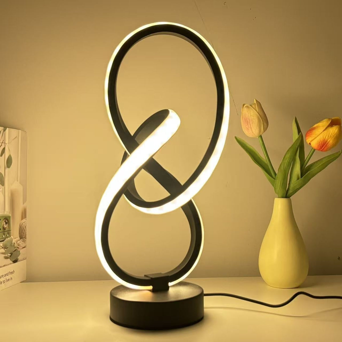 Spiral Metal Table Lamp — Dulune