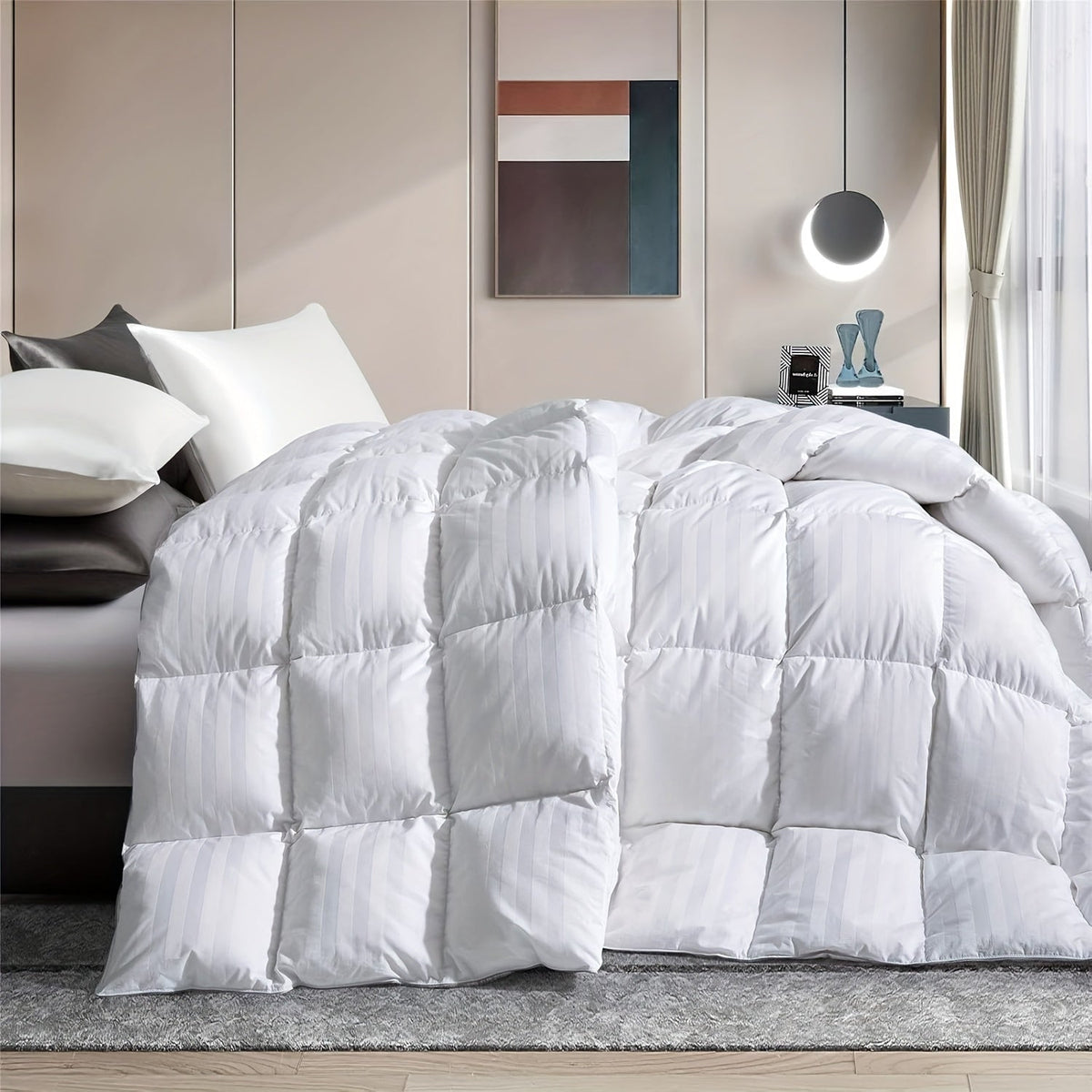 White Hotel-Style Comforter — Dulune